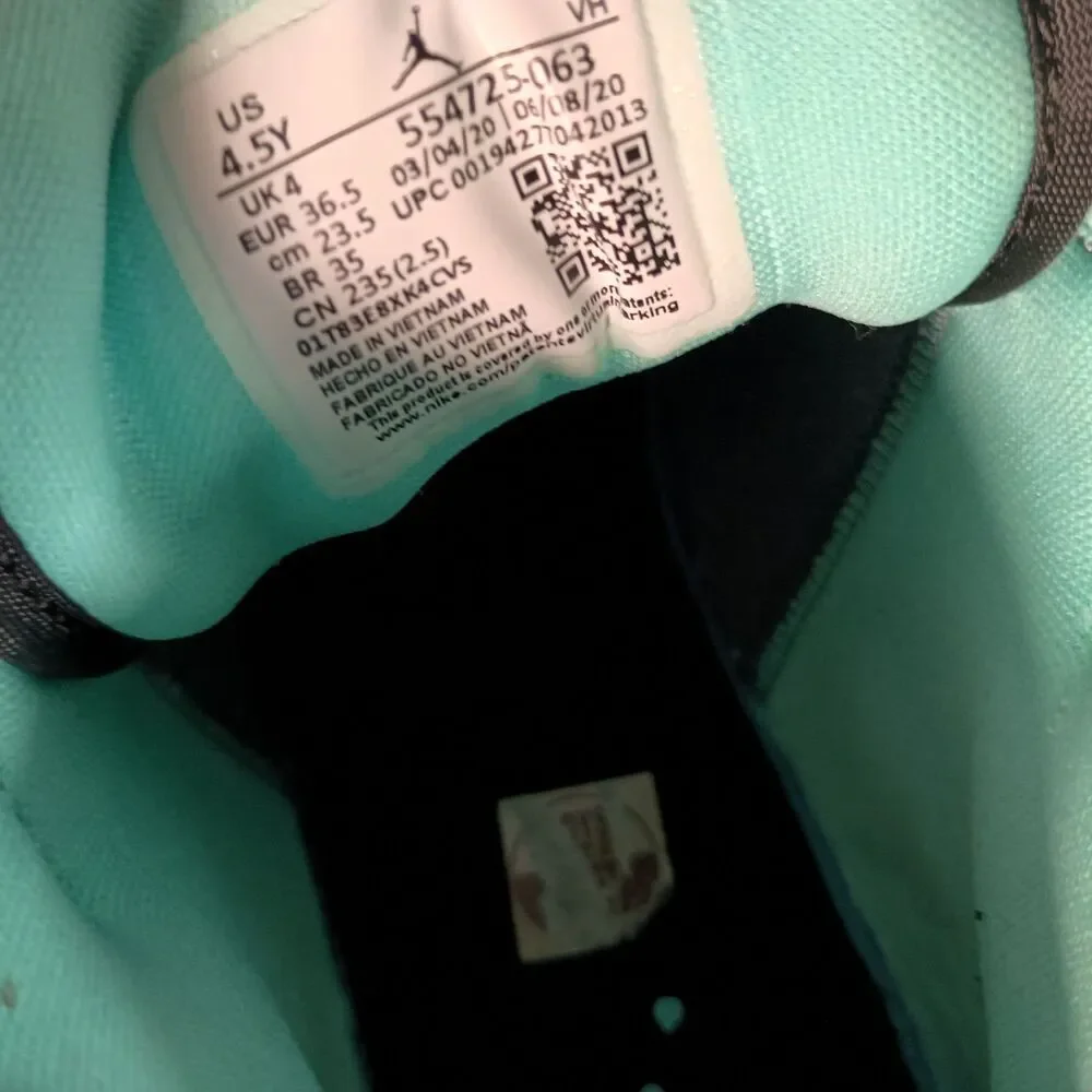 Nike Air Jordan 1 Mid Grey Aqua 554725-063 Size 4.5Y